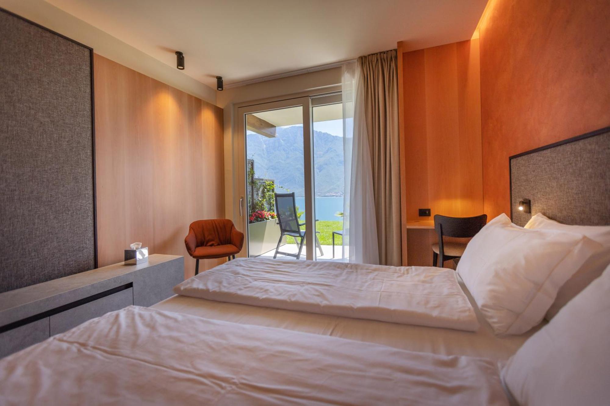 Llac Living Nature Hotel Limone sul Garda Oda fotoğraf