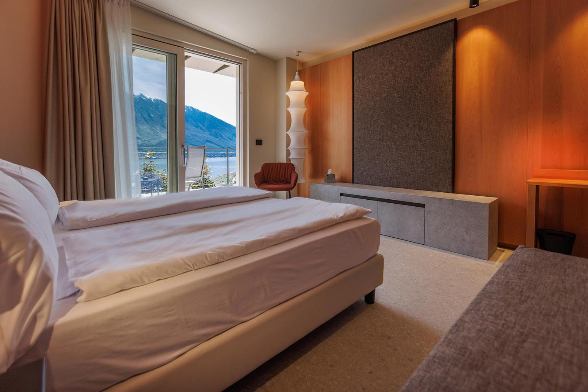 Llac Living Nature Hotel Limone sul Garda Oda fotoğraf